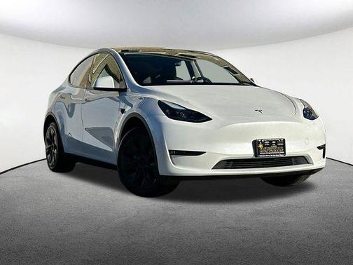 2025 Tesla Model Y Long Range Dual Motor All-Wheel Drive