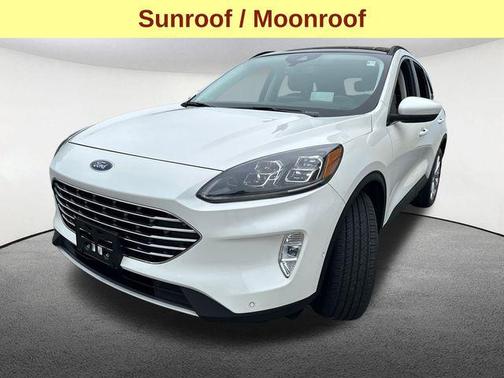 2022 Ford Escape Titanium