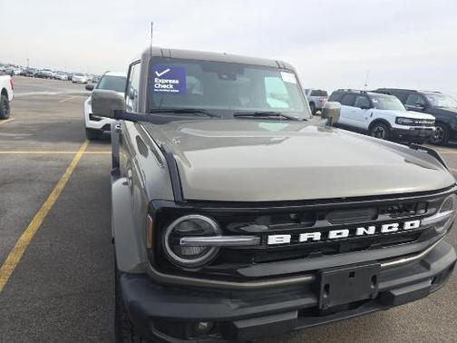 2025 Ford Bronco Outer Banks