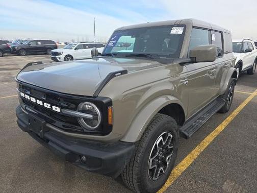 2025 Ford Bronco Outer Banks