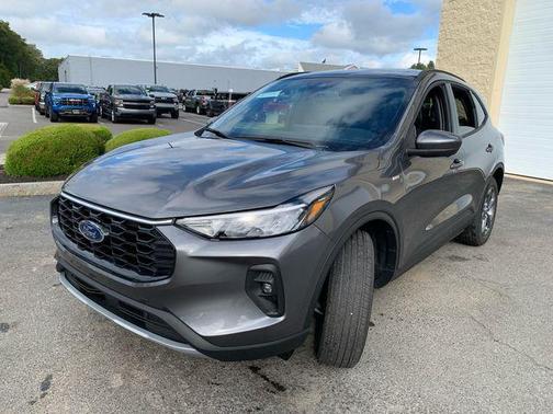 2025 Ford Escape ST-Line Select