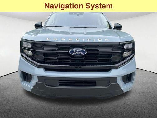 Glacier Gray Metallic TriCoat 2025 Ford Expedition Max Active 4x2