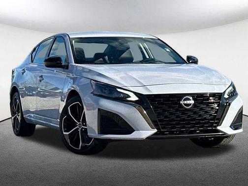 2025 Nissan Altima SR AWD