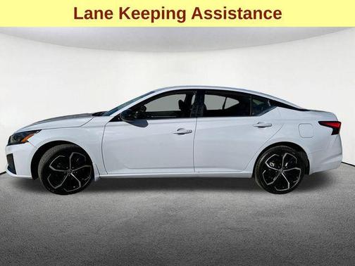 2025 Nissan Altima SR AWD