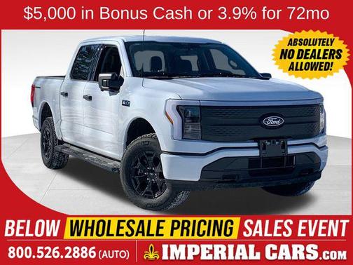 Oxford White 2025 Ford F-150 Lightning XLT