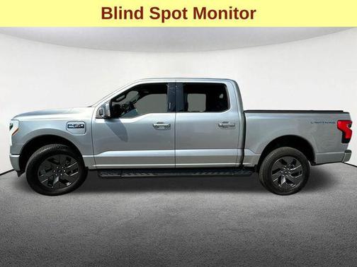 2024 Ford F-150 Lightning LARIAT