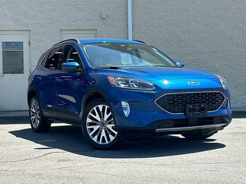 2022 Ford Escape Titanium