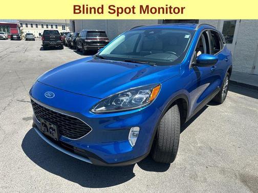 2022 Ford Escape Titanium