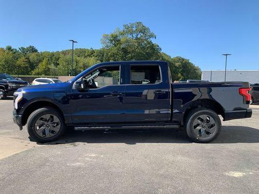 2025 Ford F-150 Lightning LARIAT