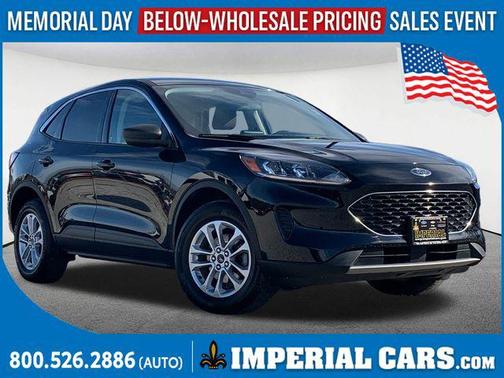 Agate Black Metallic 2022 Ford Escape SE