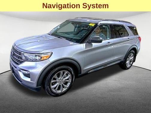 Iconic Silver Metallic 2024 Ford Explorer XLT