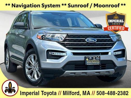 Iconic Silver Metallic 2024 Ford Explorer XLT