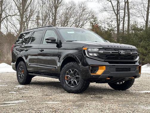 Agate Black Metallic 2026 Ford Expedition Tremor