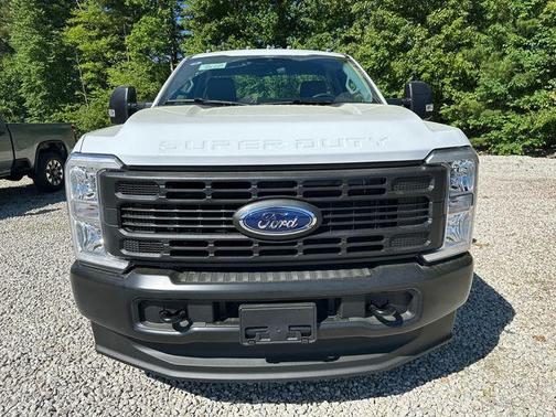 Oxford White 2026 Ford F-350 XL