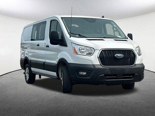 2022 Ford Transit-250 Base