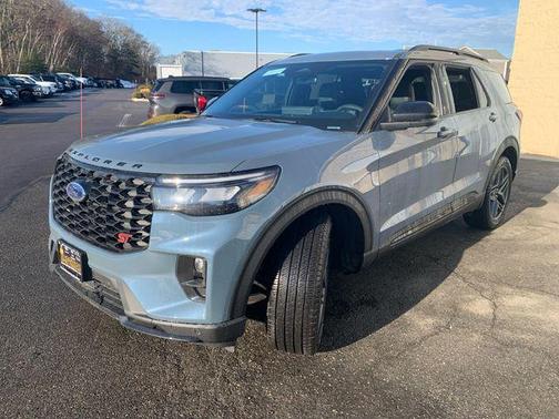 Vapor Blue Metallic 2026 Ford Explorer ST