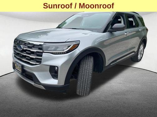 Iconic Silver Metallic 2025 Ford Explorer Active
