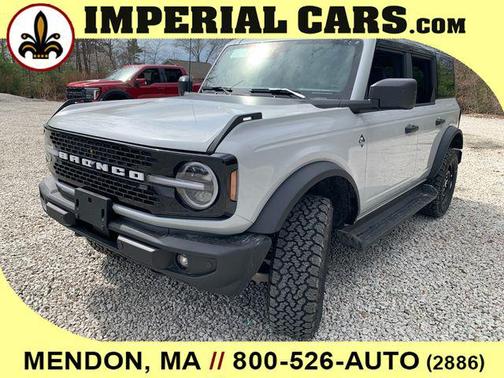 Avalanche Gray 2026 Ford Bronco Outer Banks
