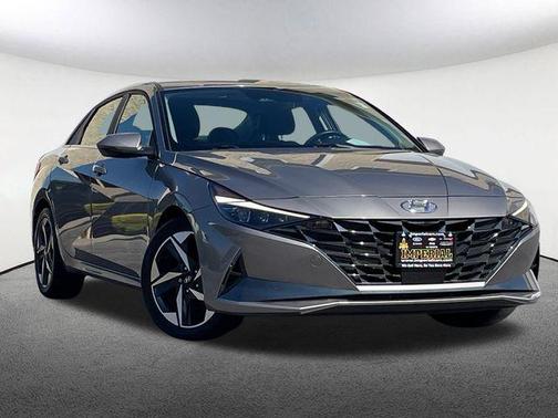 2023 Hyundai ELANTRA Limited