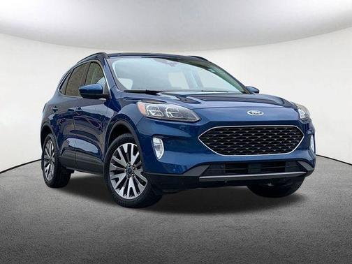 2022 Ford Escape Titanium