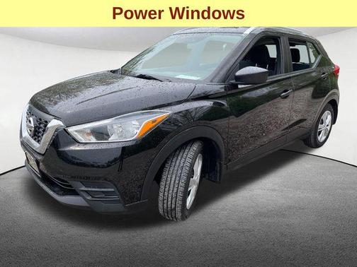 Super Black 2018 Nissan Kicks S