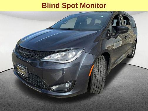 2020 Chrysler Pacifica Touring-L Plus