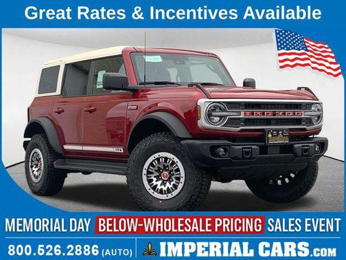 Ruby Red Metallic Tinted Clearcoat 2026 Ford Bronco Outer Banks