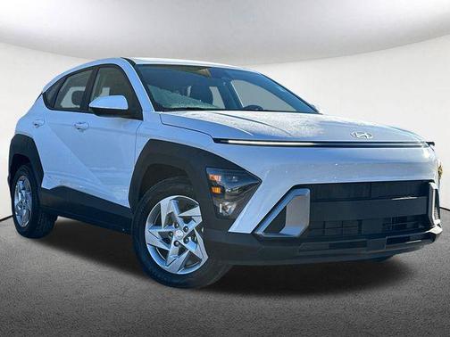 2025 Hyundai KONA SE