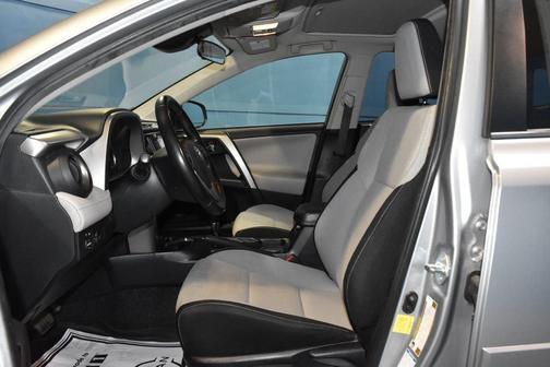 2018 Toyota RAV4 Hybrid XLE