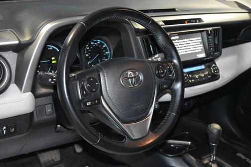 2018 Toyota RAV4 Hybrid XLE