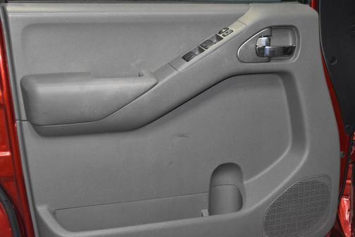 2012 Nissan Frontier SV