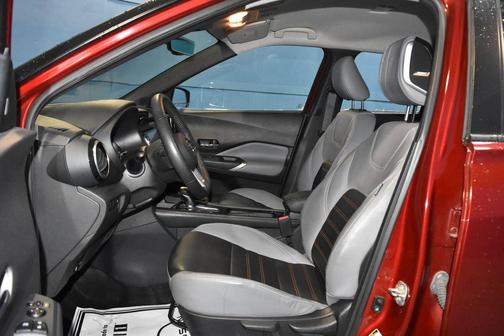 2021 Nissan Kicks SR