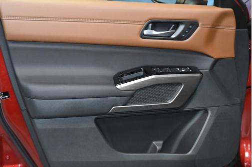 2025 Nissan Pathfinder Platinum 4WD