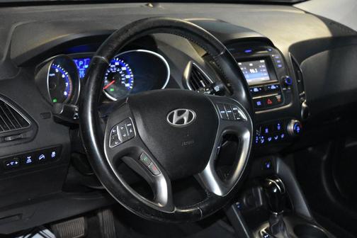 2015 Hyundai TUCSON SE