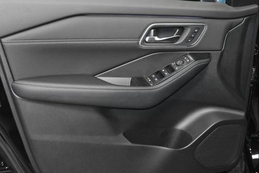 Super Black 2026 Nissan Rogue Platinum