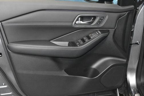 Gun Metallic 2026 Nissan Rogue Platinum