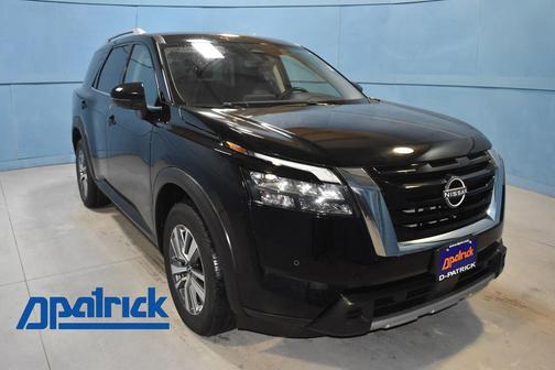 2025 Nissan Pathfinder SL 4WD