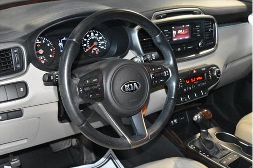 2016 Kia Sorento EX