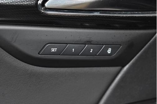 2022 Buick Envision FWD Essence