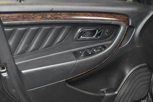 2016 Ford Taurus Limited