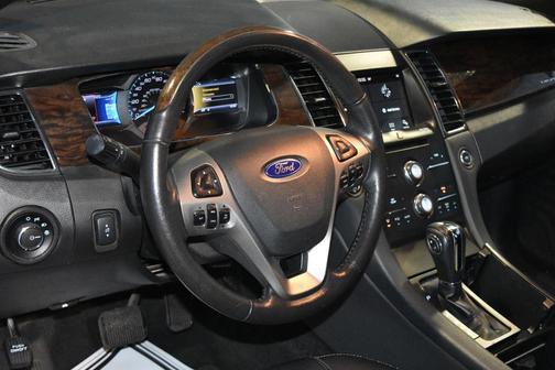 2016 Ford Taurus Limited