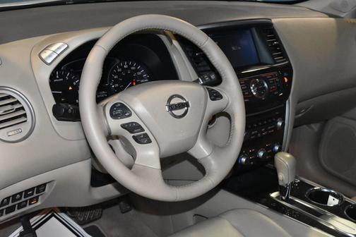 Pearl White 2015 Nissan Pathfinder Platinum