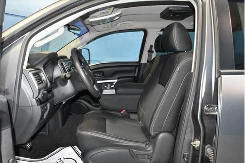 2017 Nissan Titan XD SV