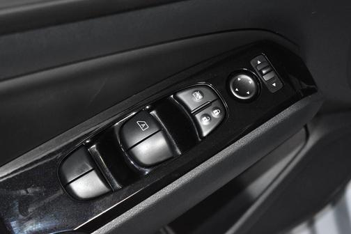 2024 Nissan Altima SR VC-Turbo FWD