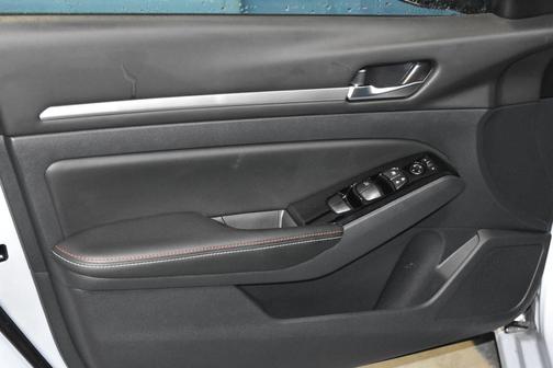 2024 Nissan Altima SR VC-Turbo FWD