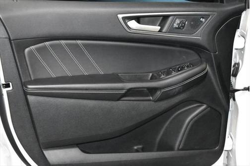 2022 Ford Edge ST