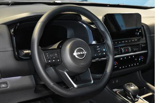 2025 Nissan Pathfinder Platinum 4WD