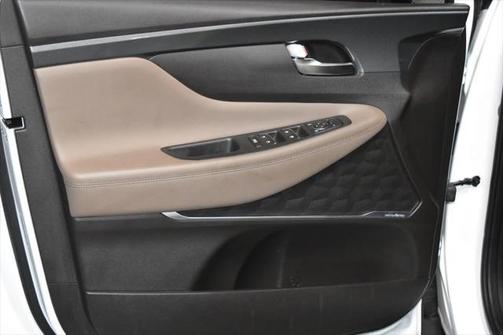 2022 Hyundai SANTA FE HEV SEL Premium