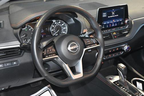 2025 Nissan Altima SR AWD