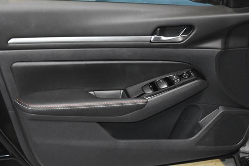 2024 Nissan Altima SR VC-Turbo FWD